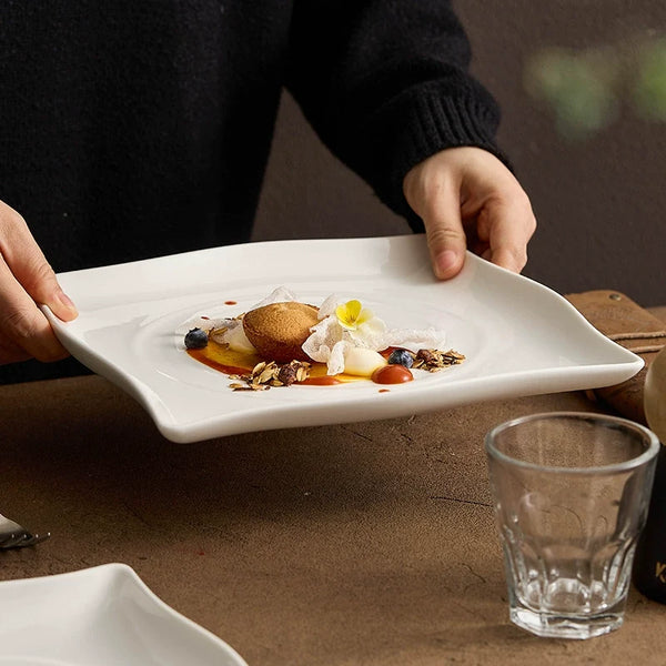 Modern Concentric Ripple Square Plate — Minimalist Ceramic Dinnerware
